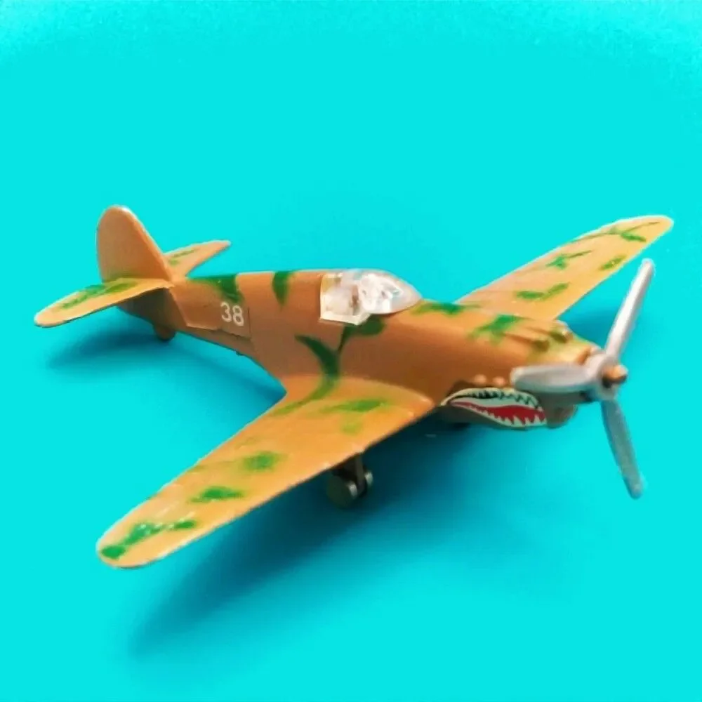 A136 Vintage Toy Airplane P-40 Flying Tiger Tan Camo Diecast Metal Painted Plane
